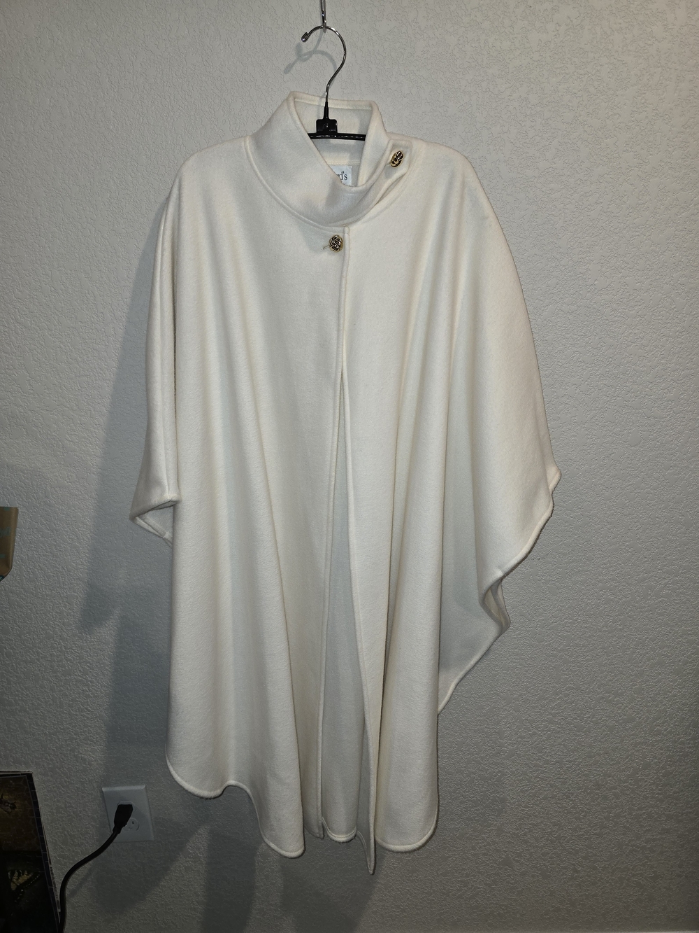 Vintage Dillard's Cream Off-White Fleece Cape Poncho Coat - One Size